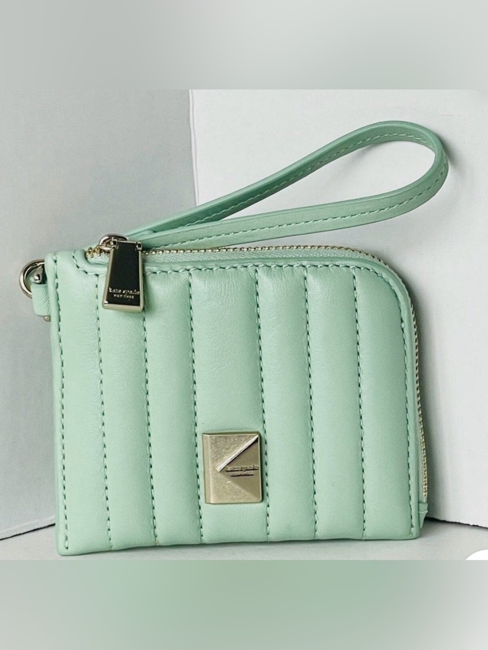 NWT Kate Spade Leather Quilted Leather Card Holder / Purse in Pistachio